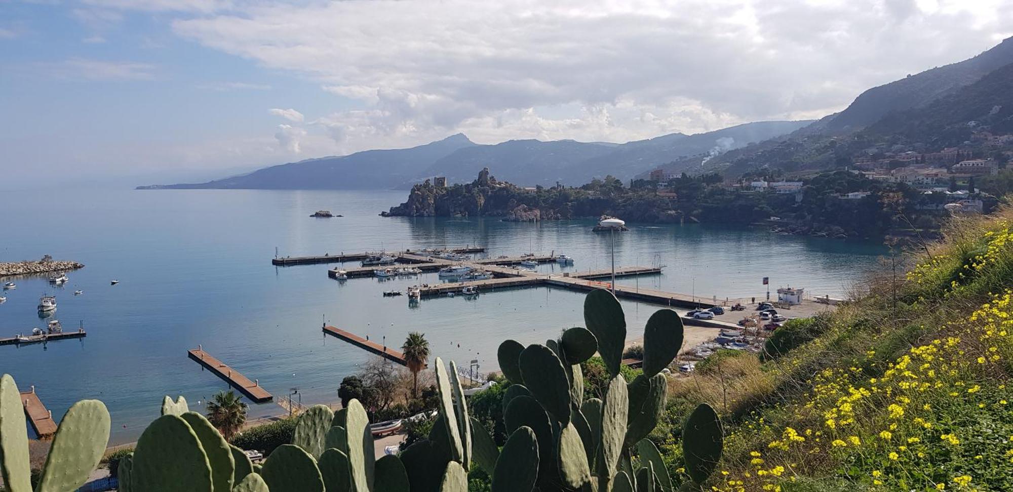 A Viuzza Apartment Cefalu